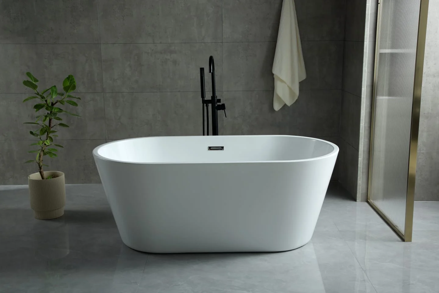 Bath Tub (8201)